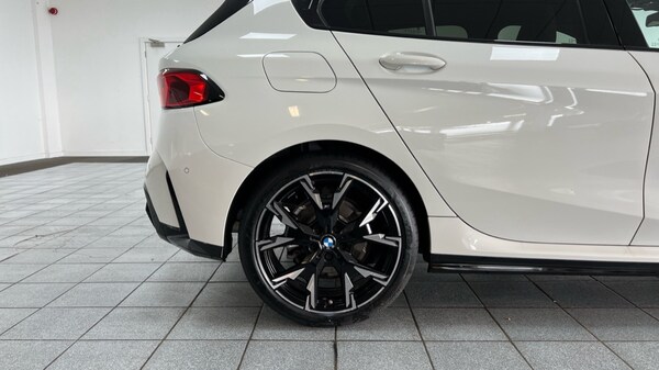 Used BMW 1 Series 2024 for sale - 75641036: Photo 27