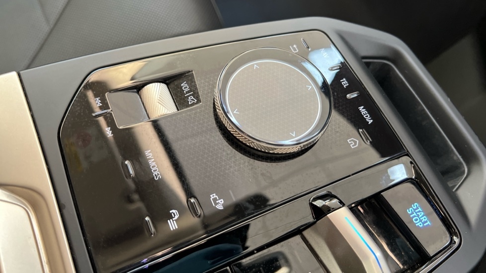 Used BMW iX 2022 for sale - 76350883: Photo 19