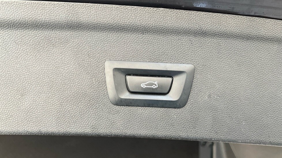 Used BMW iX 2022 for sale - 76350883: Photo 32
