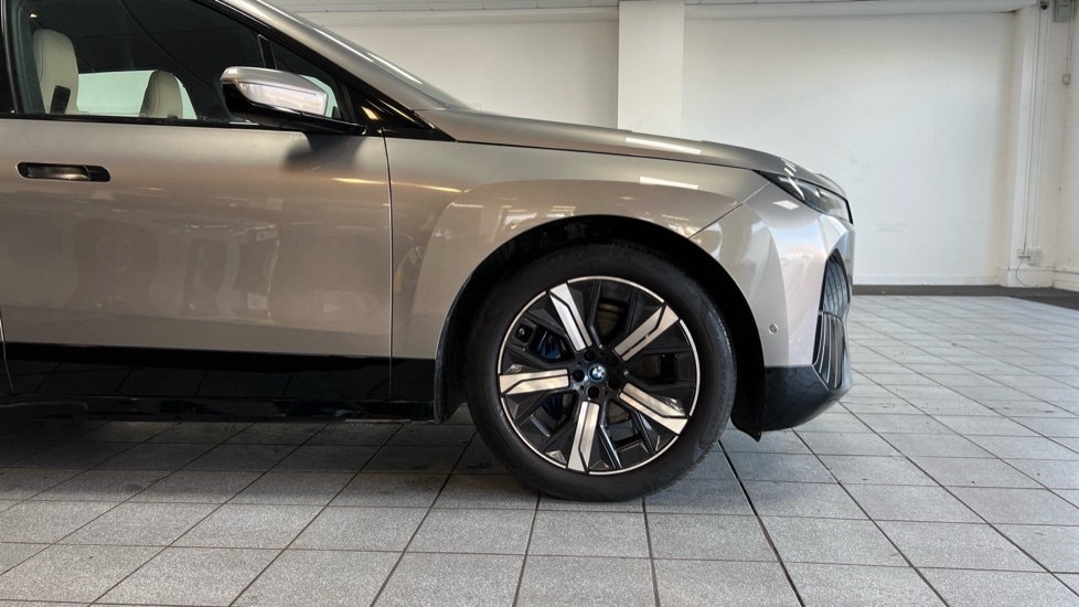 Used BMW iX 2023 for sale - 76901326: Photo 14