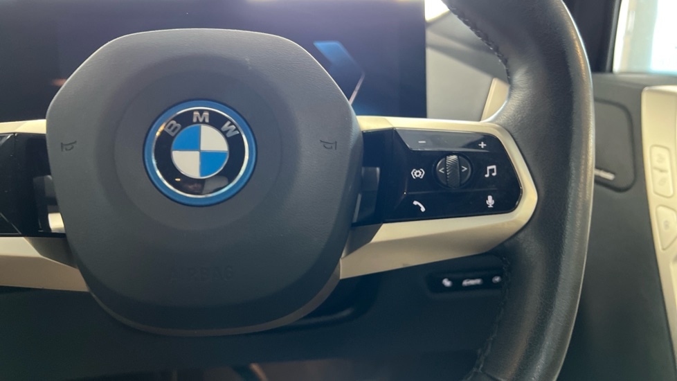 Used BMW iX 2023 for sale - 76901326: Photo 18