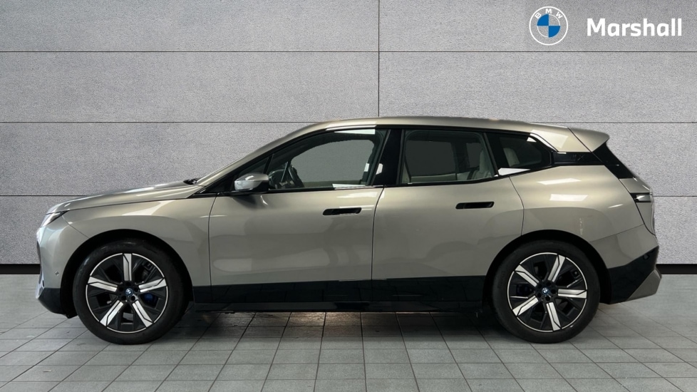 Used BMW iX 2023 for sale - 76901326: Photo 24