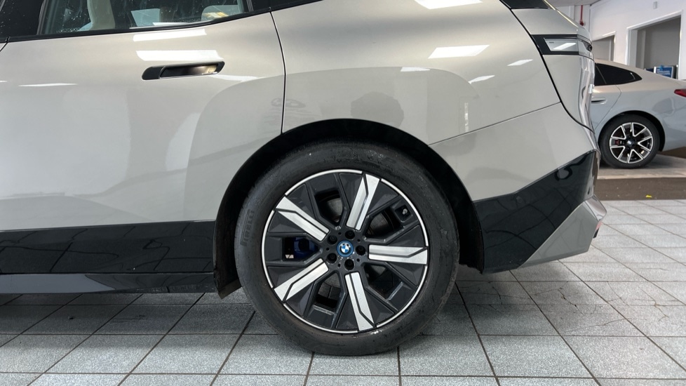 Used BMW iX 2023 for sale - 76901326: Photo 26