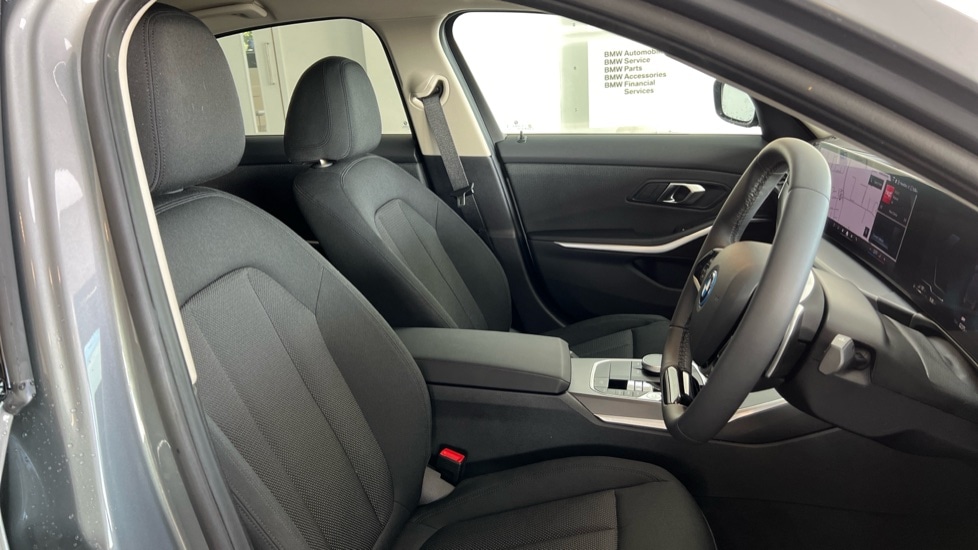 Used BMW 3 Series 2025 for sale - 76466225: Photo 11