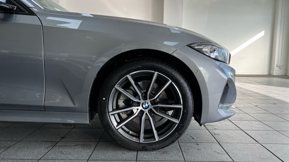 Used BMW 3 Series 2025 for sale - 76466225: Photo 14