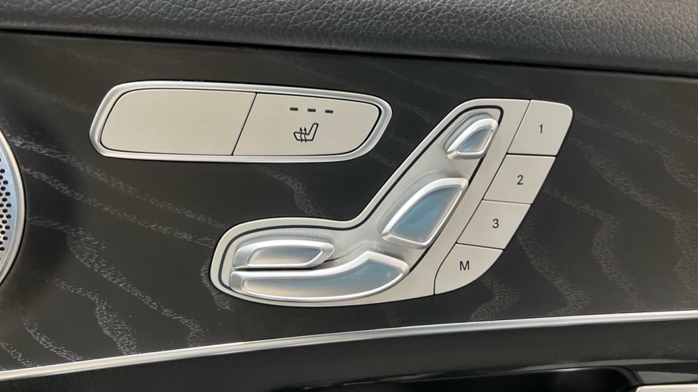 Used Mercedes-Benz GLC 2020 for sale - 77067891: Photo 31