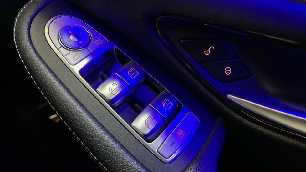 Used Mercedes-Benz GLC 2020 for sale - 77067891: Photo 40