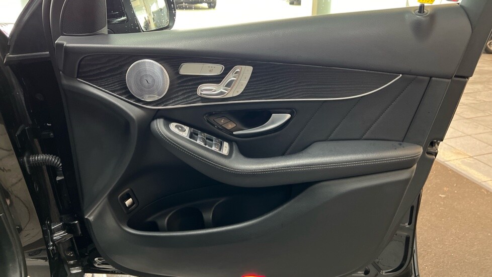 Used Mercedes-Benz GLC 2020 for sale - 76415244: Photo 27