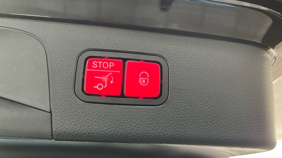 Used Mercedes-Benz GLC 2020 for sale - 76415244: Photo 32