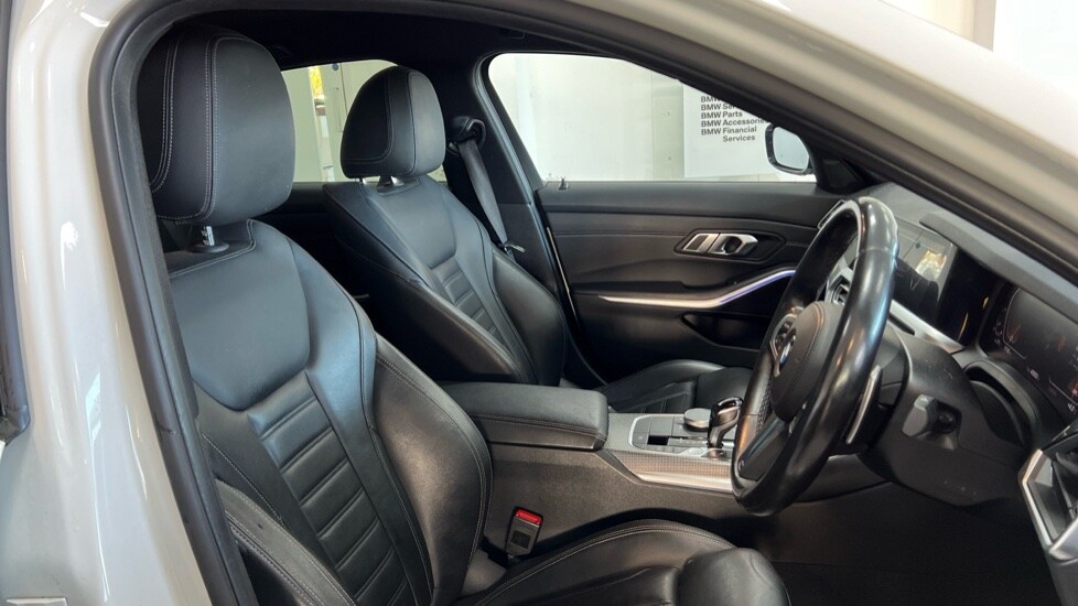 Used BMW 3 Series 2019 for sale - 76766236: Photo 11