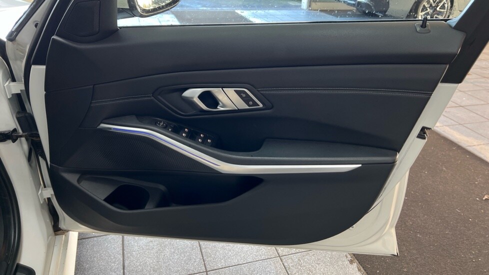 Used BMW 3 Series 2019 for sale - 76766236: Photo 30