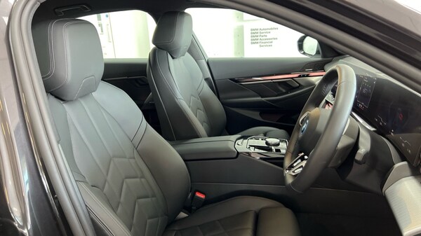 Used BMW i5 2025 for sale - 75394284: Photo 11