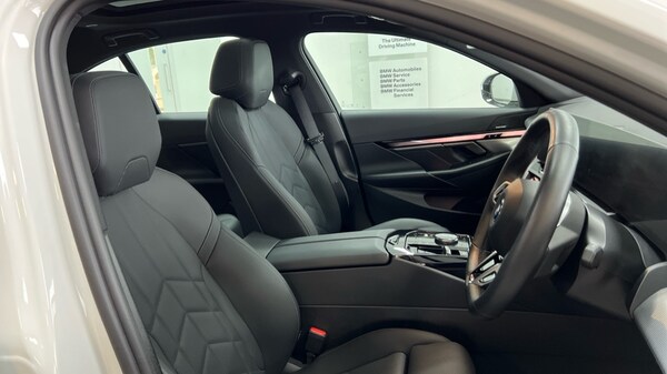Used BMW i5 2025 for sale - 76302341: Photo 11
