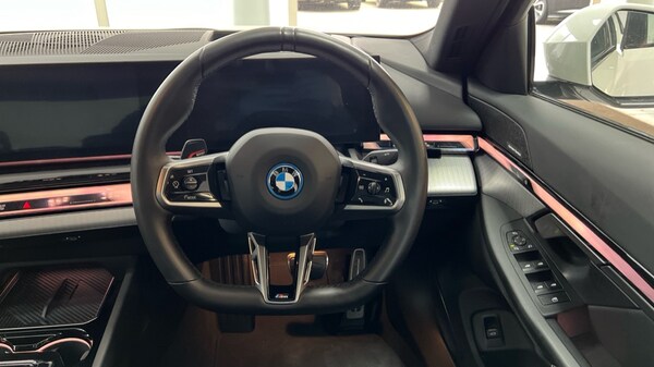 Used BMW i5 2025 for sale - 76302341: Photo 5