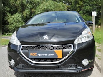 Used Peugeot 208 2012 for sale - 75777132: Photo