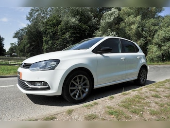 Used Volkswagen Polo 2015 for sale - 75503105: Photo
