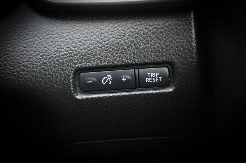 Used Nissan Qashqai 2014 for sale - 76303707: Photo 24