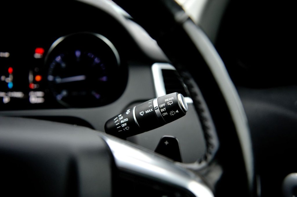 Used Land Rover Discovery Sport 2015 for sale - 76569833: Photo 14