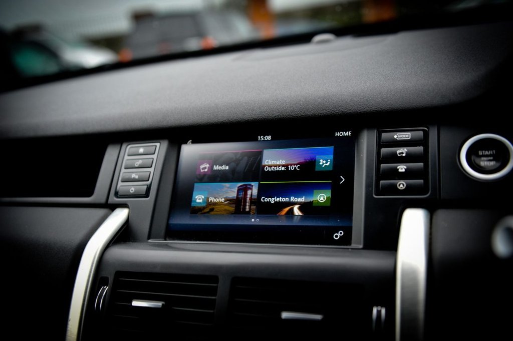 Used Land Rover Discovery Sport 2015 for sale - 76569833: Photo 18