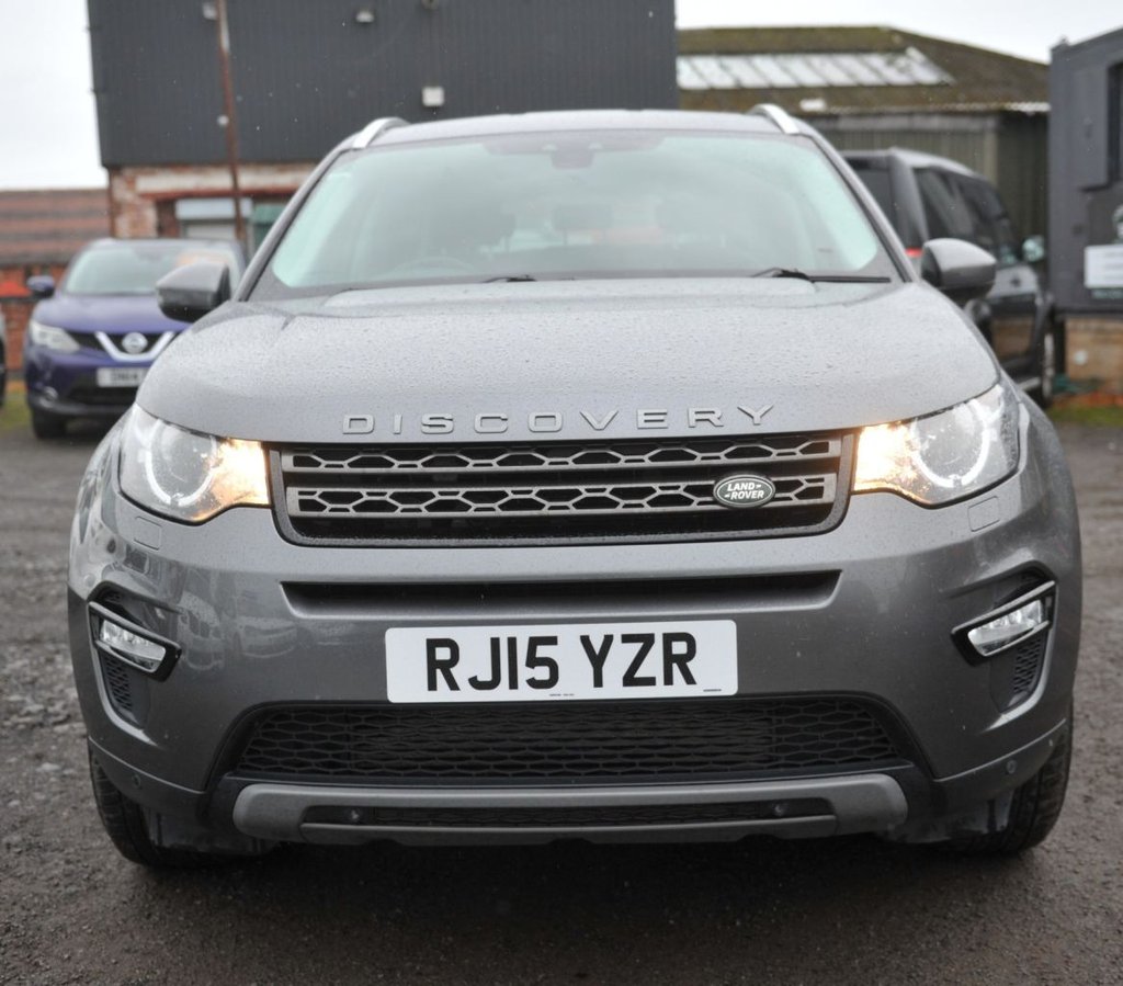 Used Land Rover Discovery Sport 2015 for sale - 76569833: Photo 2