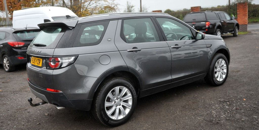 Used Land Rover Discovery Sport 2015 for sale - 76569833: Photo 6