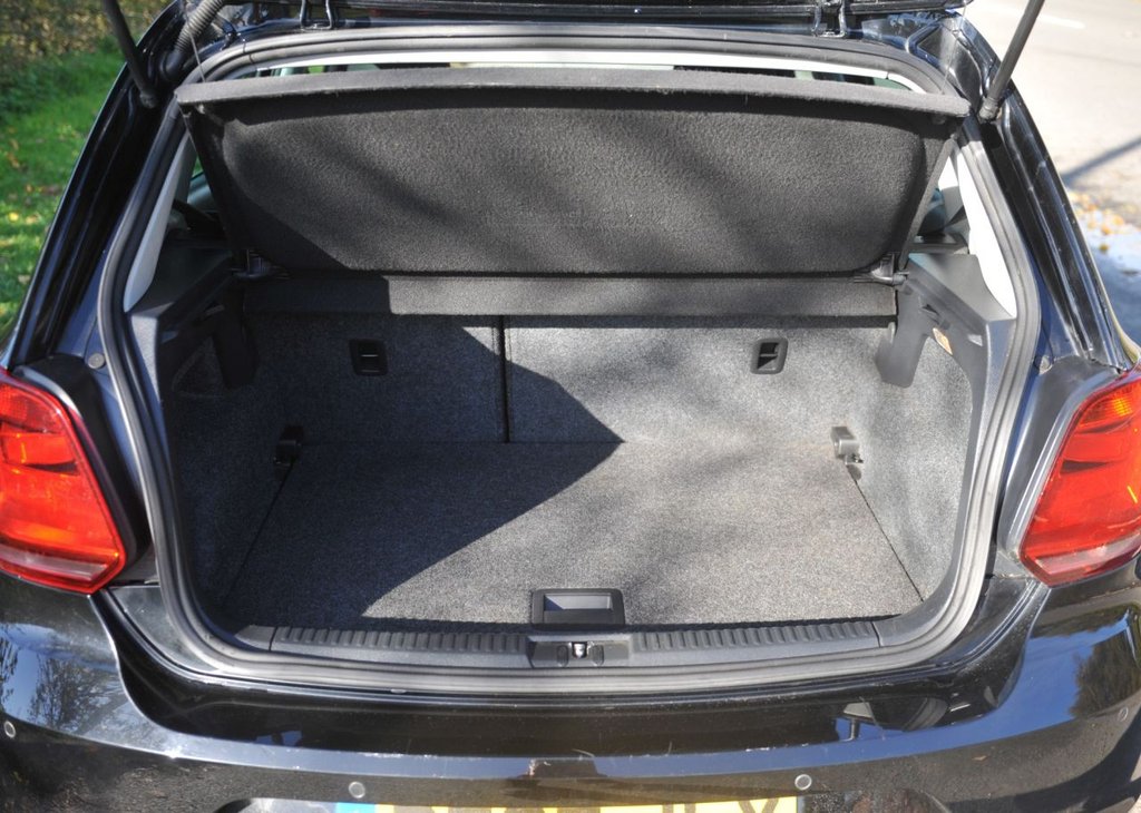 Used Volkswagen Polo 2017 for sale - 76385892: Photo 13