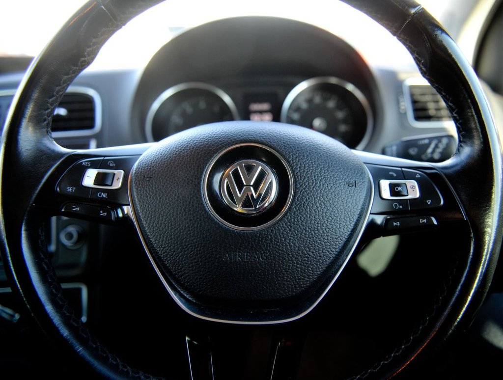 Used Volkswagen Polo 2017 for sale - 76385892: Photo 18