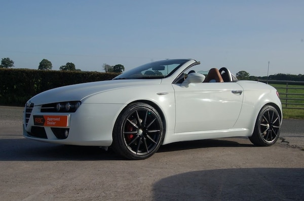 Used Alfa Romeo Spider 2008 for sale - 68546108: Photo 6