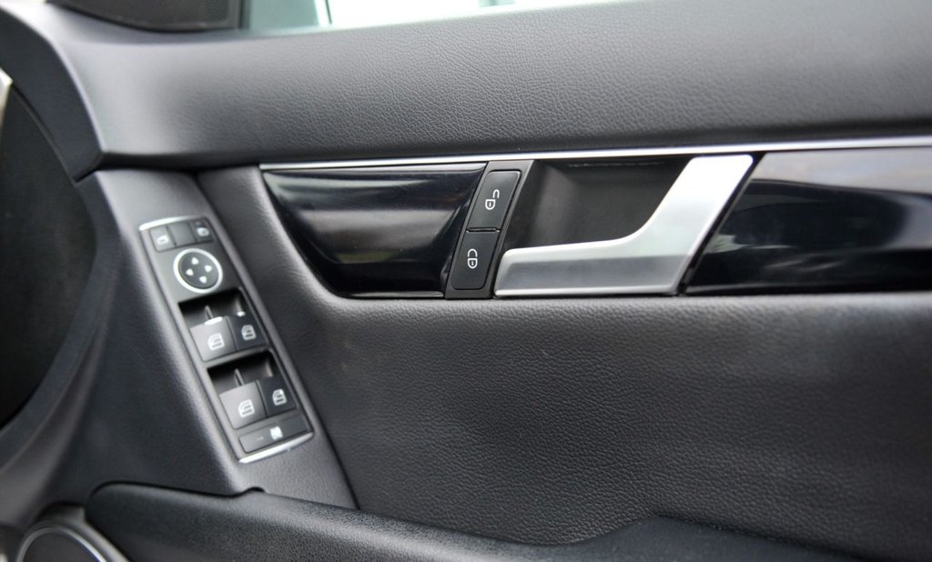 Used Mercedes-Benz C Class 2014 for sale - 76740151: Photo 28