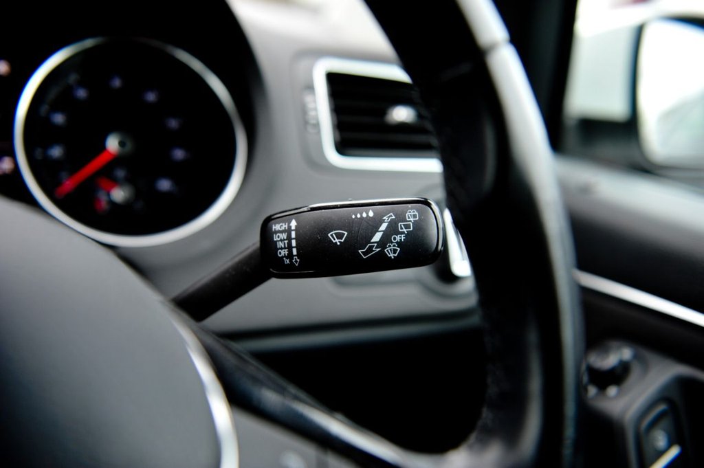 Used Volkswagen Polo 2015 for sale - 76386091: Photo 25