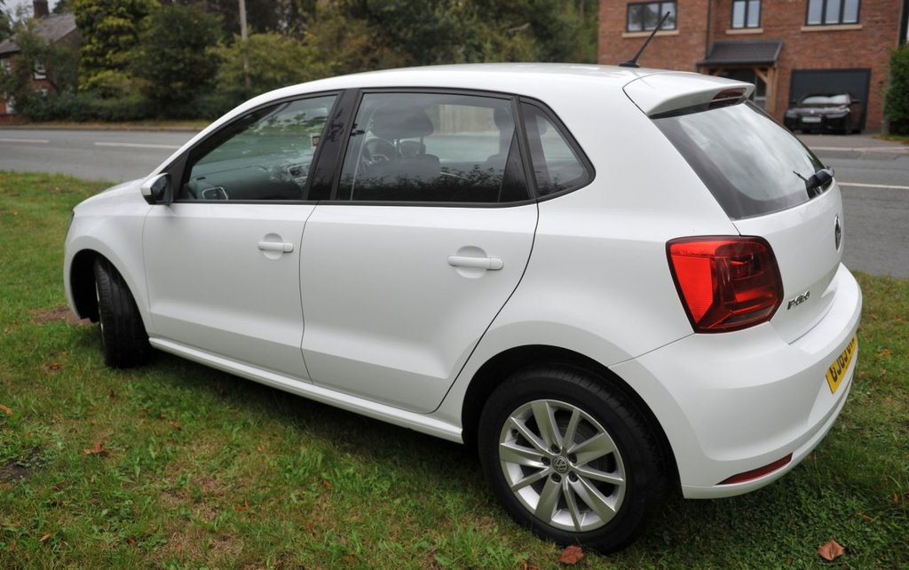 Used Volkswagen Polo 2015 for sale - 76386091: Photo 4