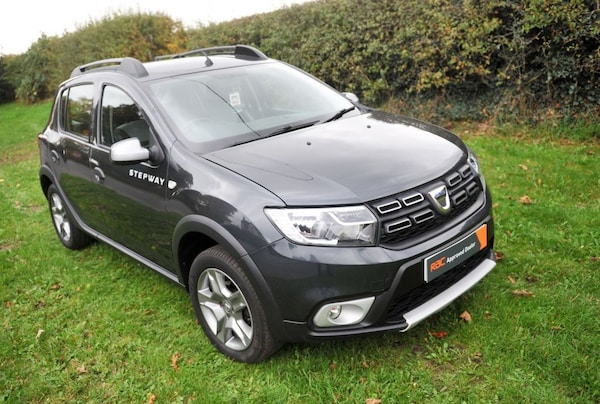 Used Dacia Sandero Stepway 2019 for sale - 76291199: Photo 1