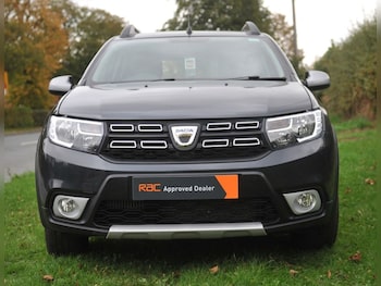 Used Dacia Sandero Stepway 2019 for sale - 76291199: Photo 2