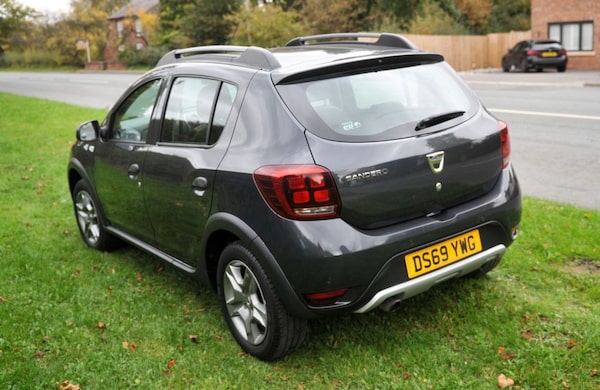 Used Dacia Sandero Stepway 2019 for sale - 76291199: Photo 4