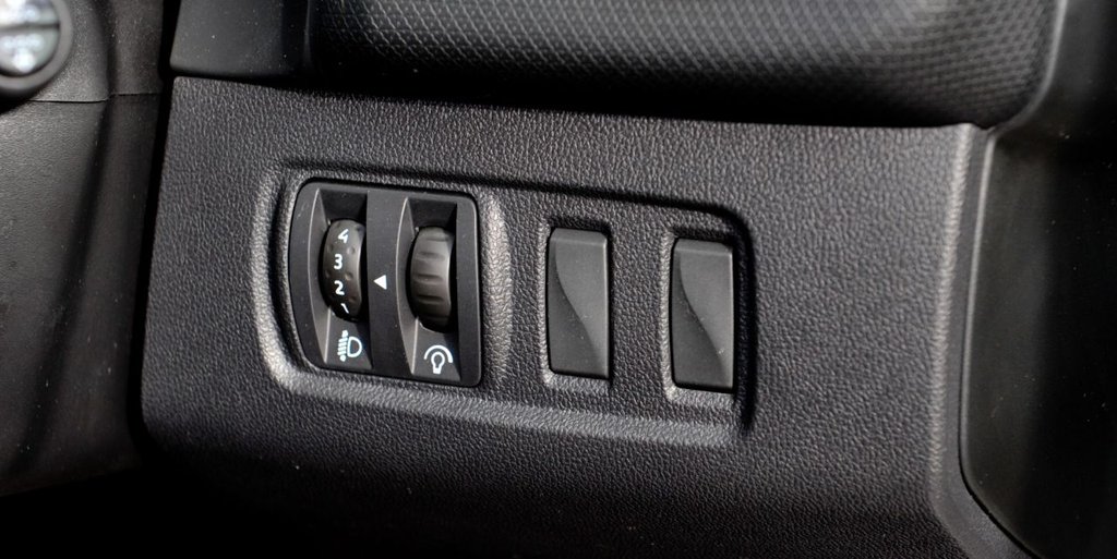 Used Renault Clio 2018 for sale - 76417151: Photo 15