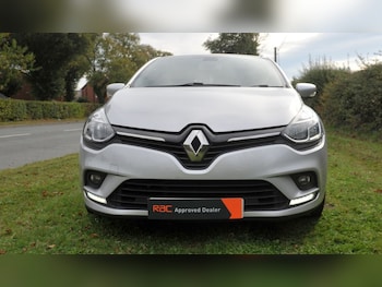 Used Renault Clio 2018 for sale - 76417151: Photo