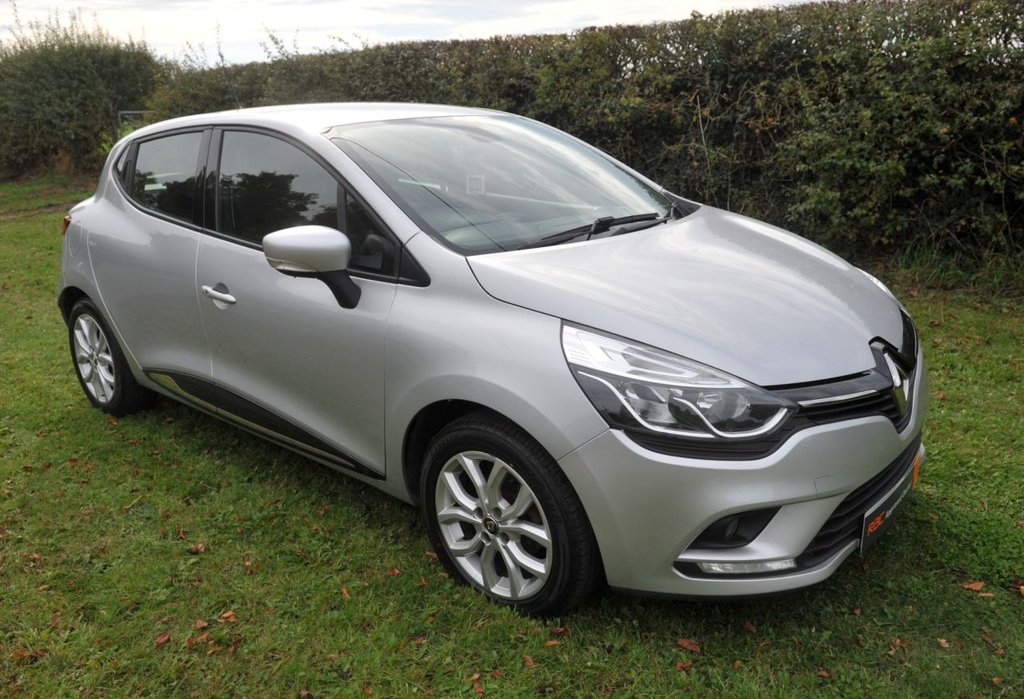 Used Renault Clio 2018 for sale - 76417151: Photo 3