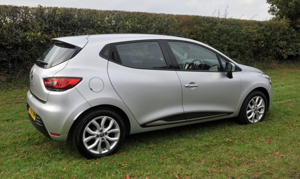 Used Renault Clio 2018 for sale - 76417151: Photo 7