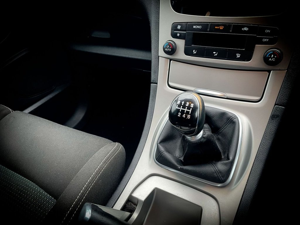 Used Ford S-Max 2011 for sale - 76950618: Photo 11