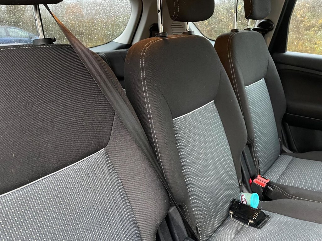 Used Ford S-Max 2011 for sale - 76950618: Photo 16