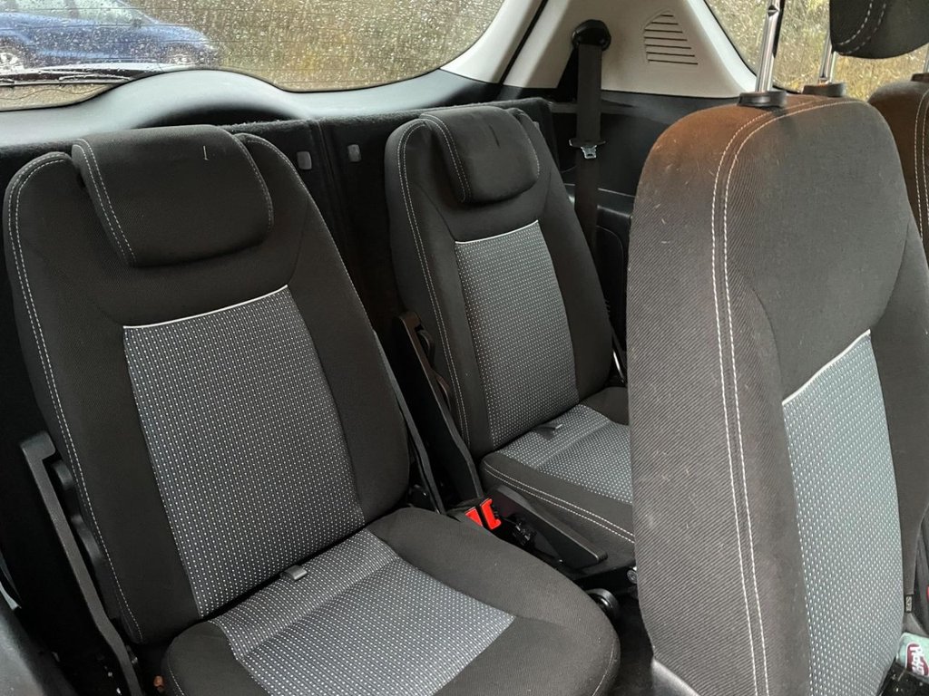 Used Ford S-Max 2011 for sale - 76950618: Photo 17