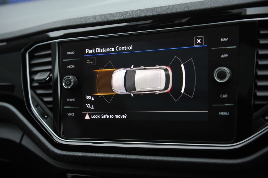 Used Volkswagen T-Roc 2021 for sale - 76740572: Photo 24