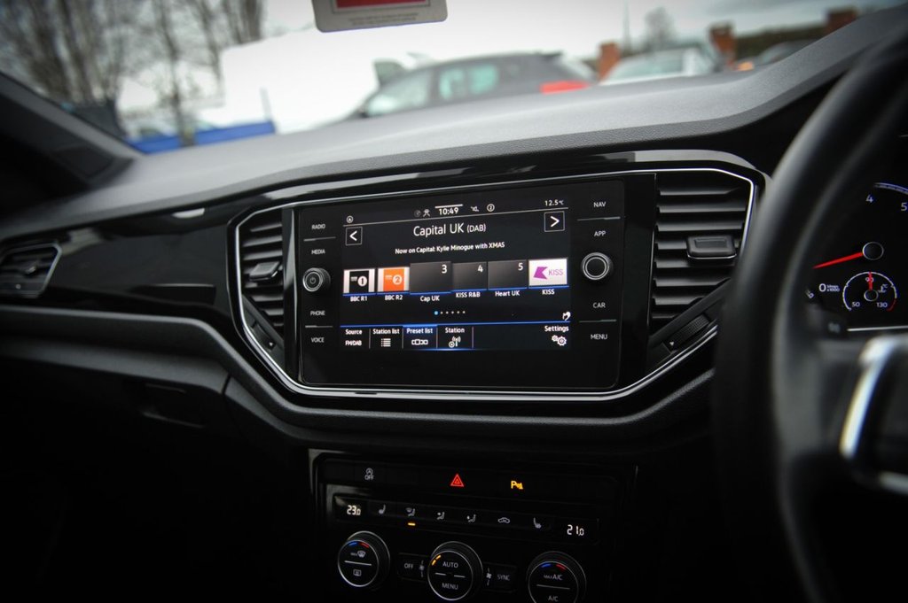 Used Volkswagen T-Roc 2021 for sale - 76740572: Photo 25