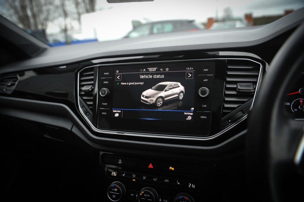 Used Volkswagen T-Roc 2021 for sale - 76740572: Photo 26