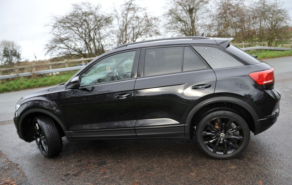 Used Volkswagen T-Roc 2021 for sale - 76740572: Photo 4