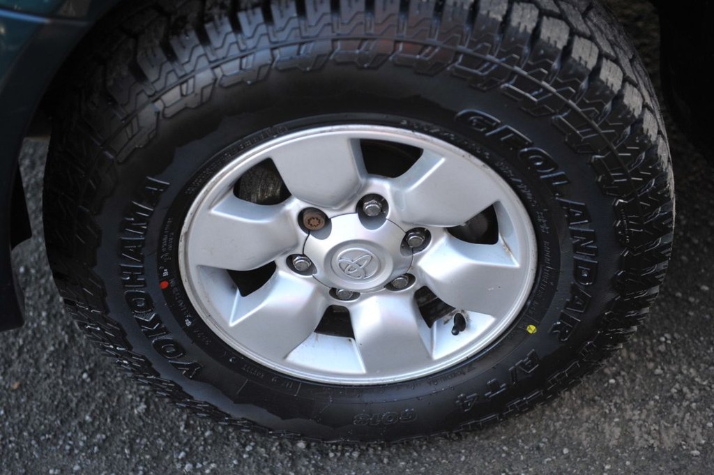 Used Toyota Hilux 2006 for sale - 76569975: Photo 10