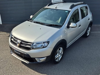 Used Dacia Sandero Stepway 2014 for sale - 78739992: Photo