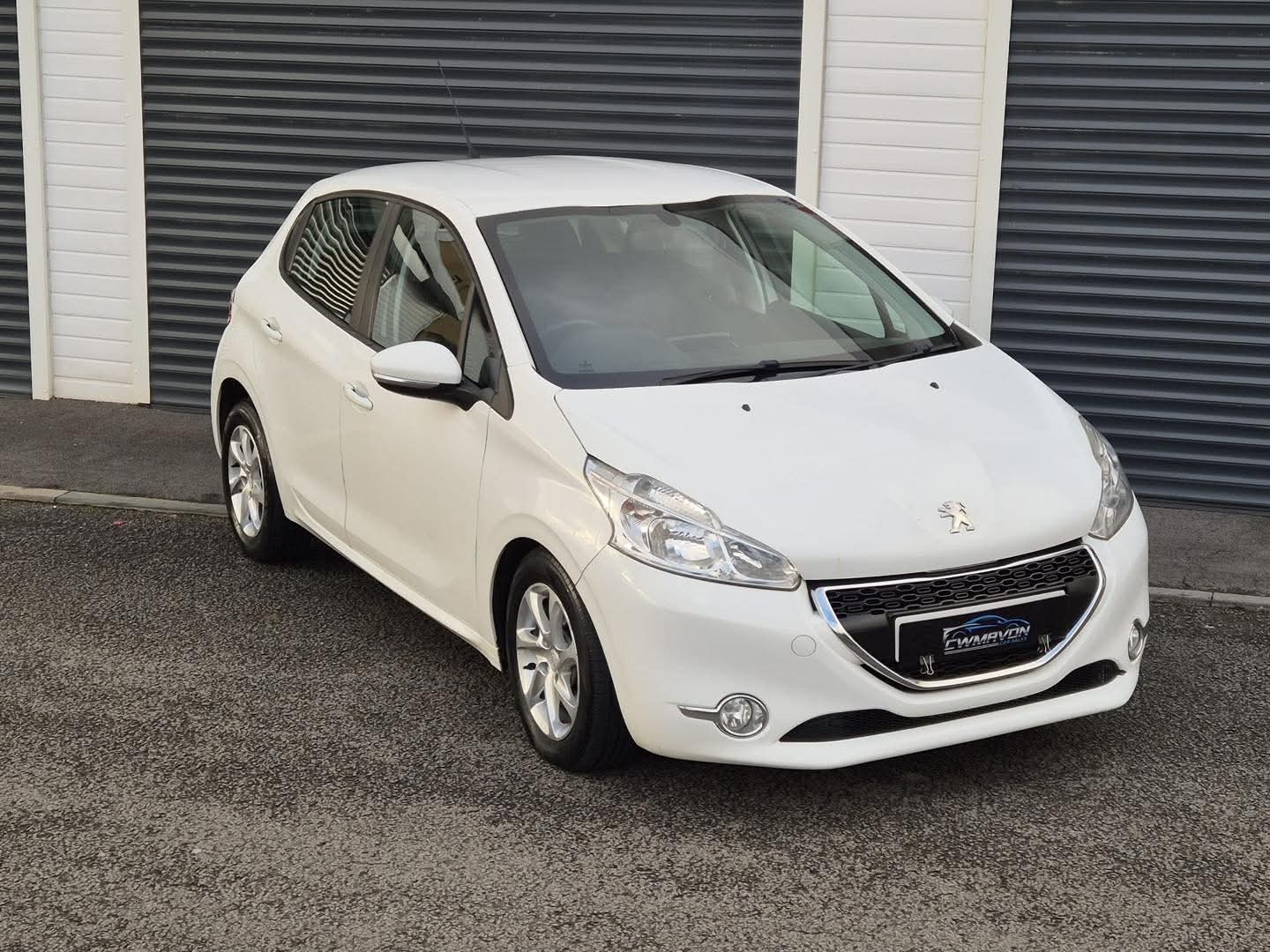 Used Peugeot 208 2013 for sale - 77025304: Photo 2