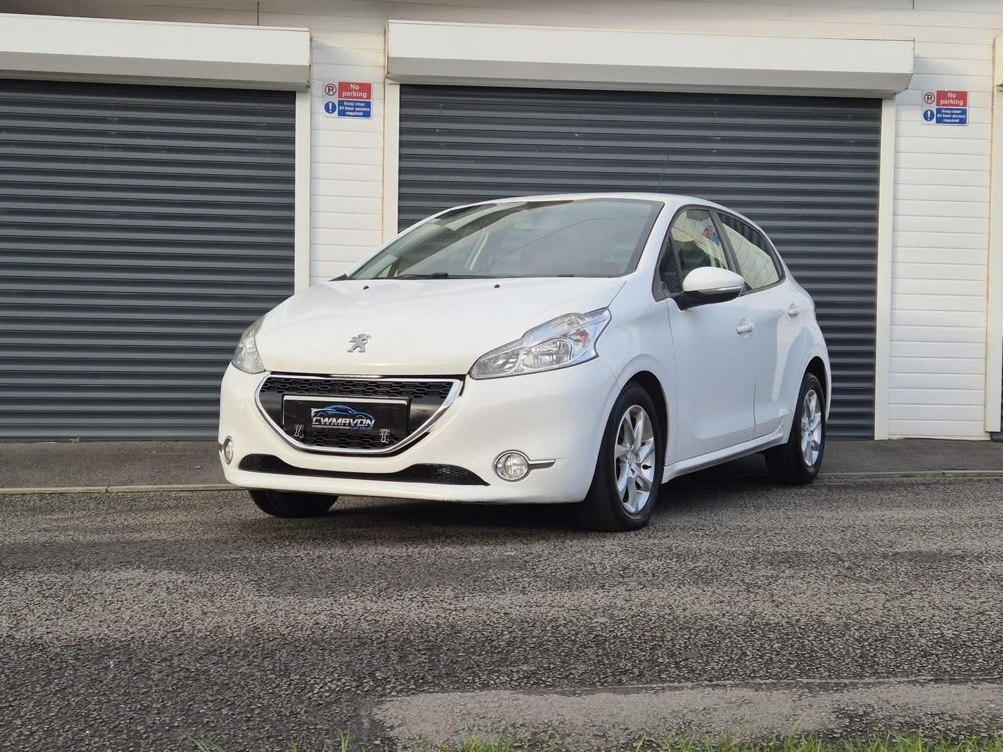 Used Peugeot 208 2013 for sale - 77025304: Photo 4