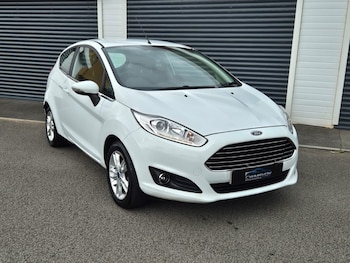 2016 (16) - 1.25 82 Zetec 3dr